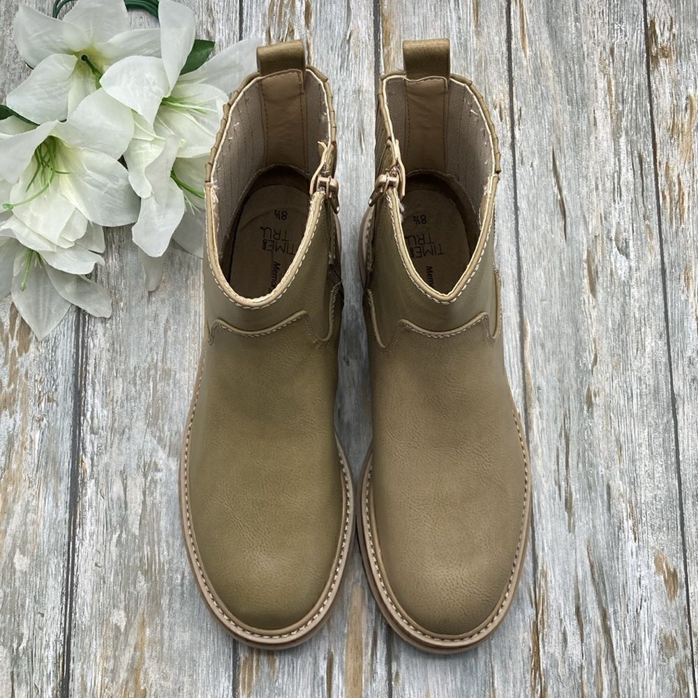 Women's Slouch Lug Chelsea Boots Ankle Bootie Shoes Size 8.5